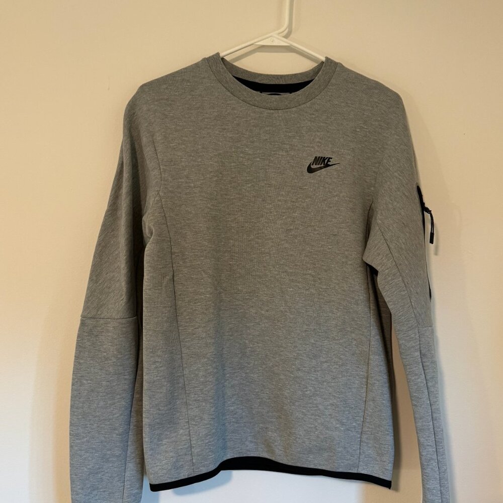 Like new - Nike Sportswear Tech Fleece - XS, Gray